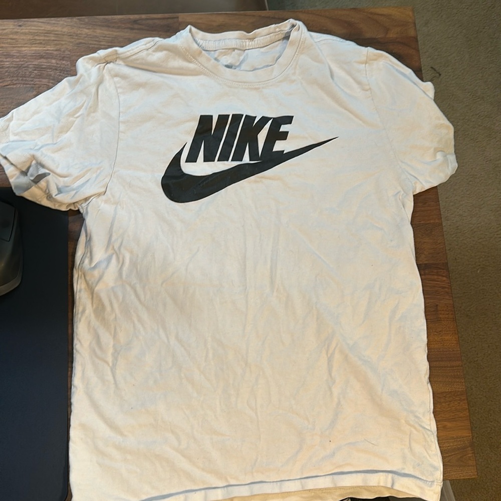 Nike Tee white small